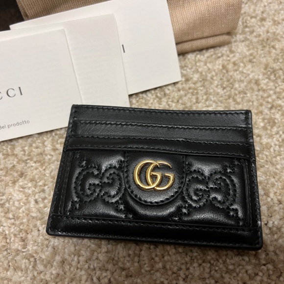 Gucci Slim Wallet - Picture 2 of 3